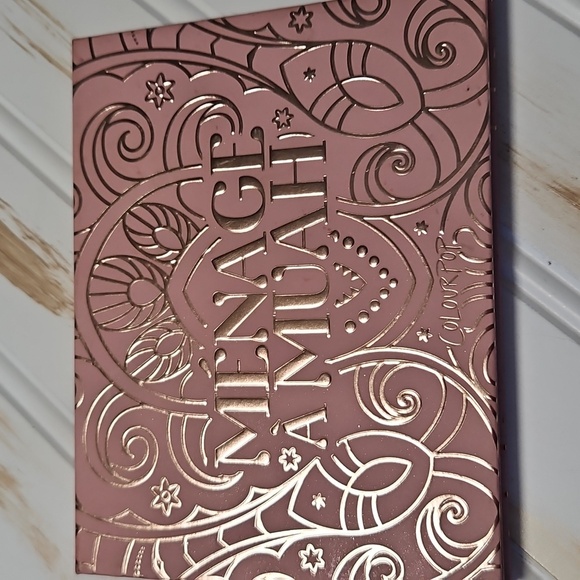 COLOURPOP MENAGE AMUAH EYESHADOW PALETTE-PINKS & MAUVES - Picture 1 of 7